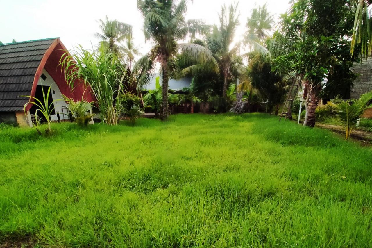 Coconut Gili Meno Exterior foto